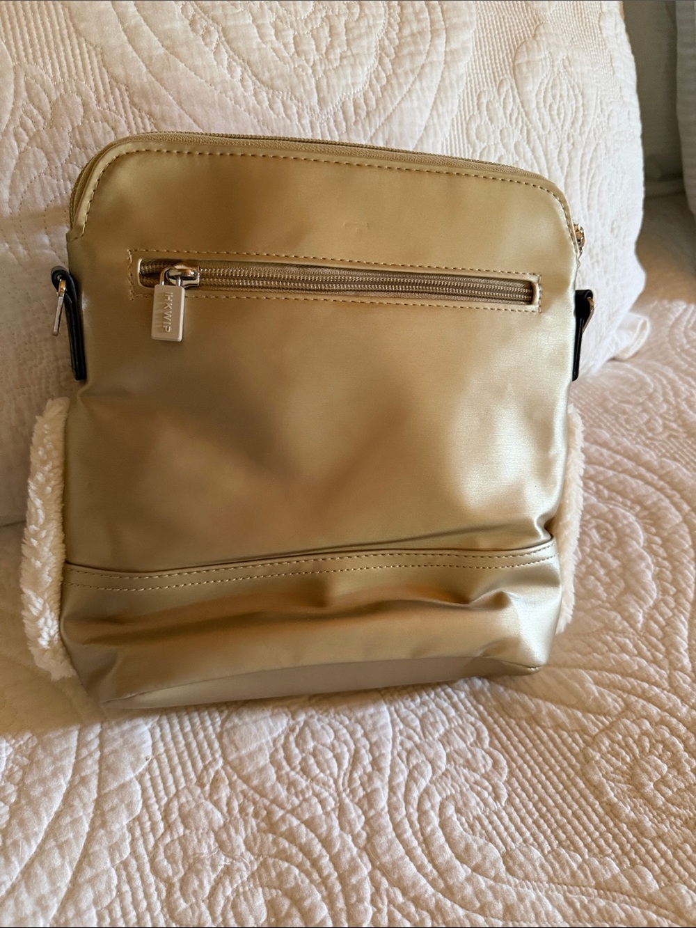 Gold Crossbody Bag with Shearling Trim - Picture 5 of 7
